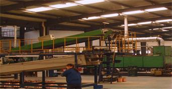 In 2001, moved to a new factory, expand production capacity